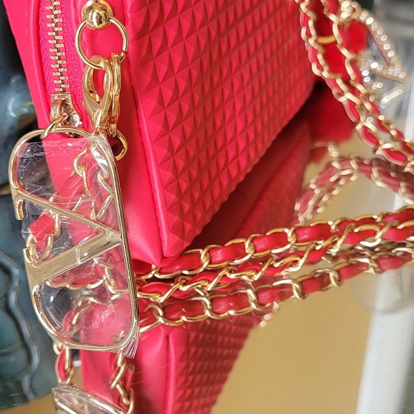 Host post 🥳💥💥💥Valentino💥💥💥 - Picture 11 of 12